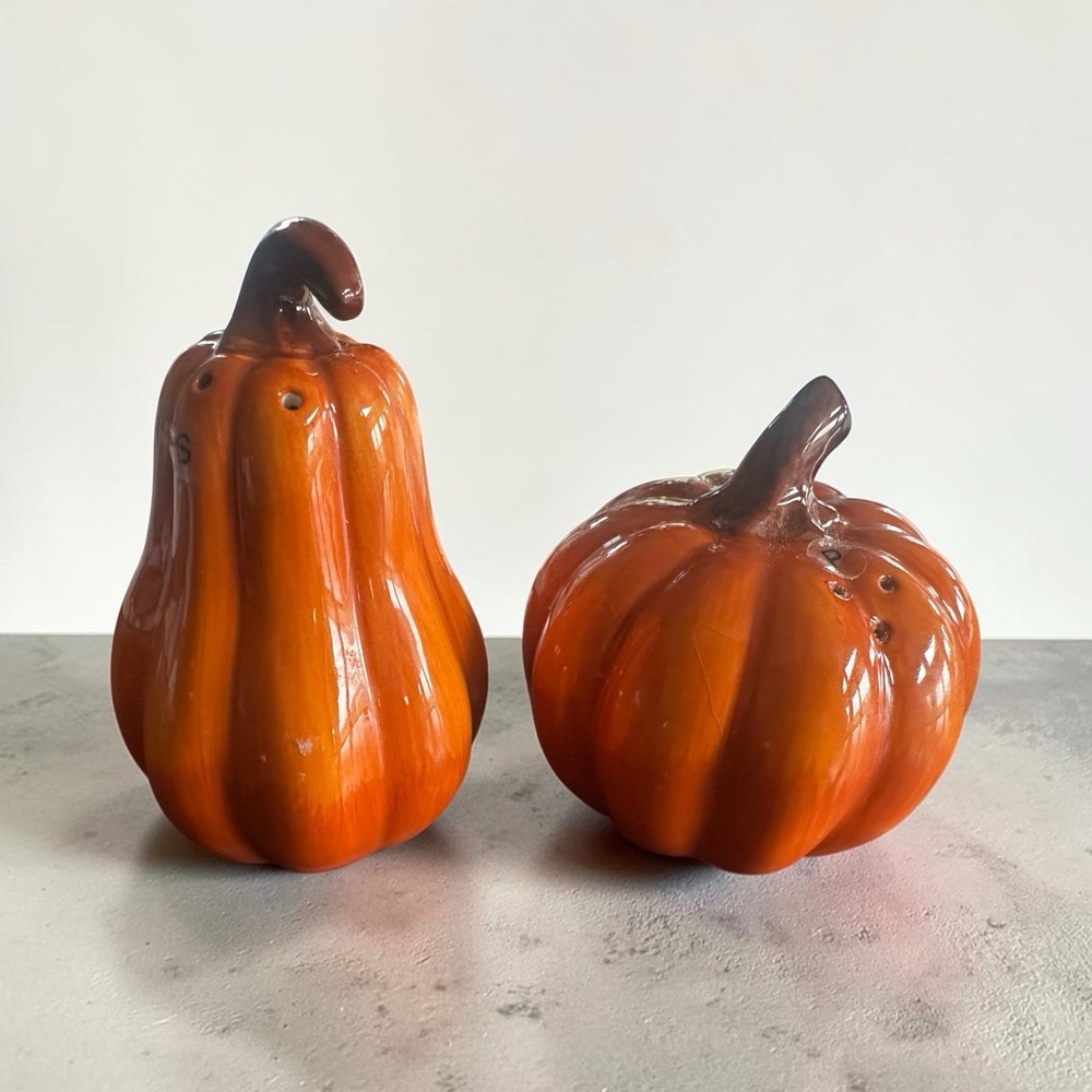Pier One Orange Pumpkin Salt and Pepper Shakers Ceramic  2" tall